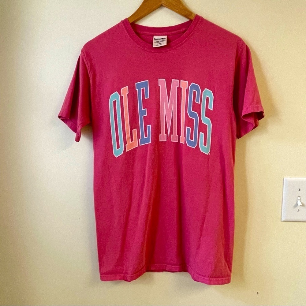 Vintage Pink Ole Miss T-Shirt Size Small 100% USA Grown Cotton